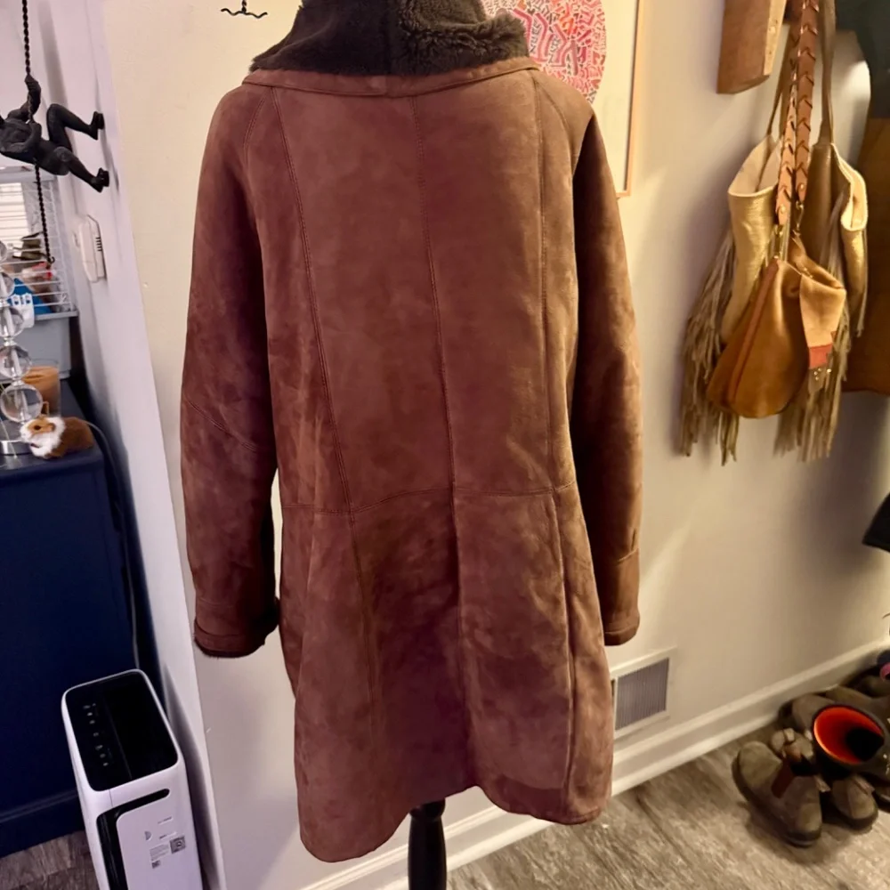 Vintage MONTANELLI Chocolate Brown Shearling Coat L Italy